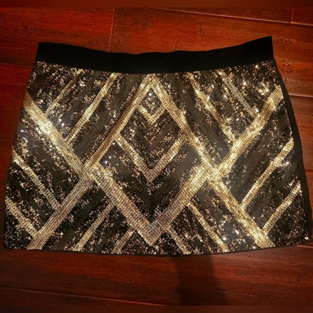 Black and Gold Geometric Sequin  Mini Skirt